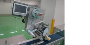 上面貼り用ラベラー機